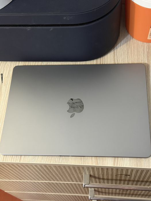 MacBook Air 13 2022 года