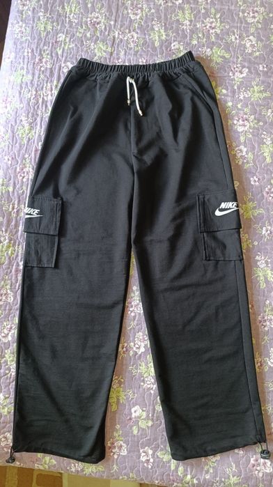 Как новые! Модные бежевые брючки/джинсы на девочку 10-13 лет