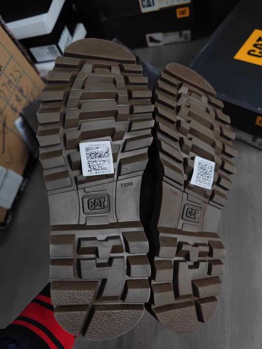 Qishki oyoq kiyimlar, зимние ботинки Caterpillar Doubleday [39-44]