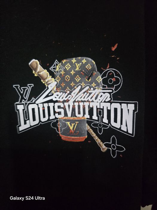 2 тениски за продан