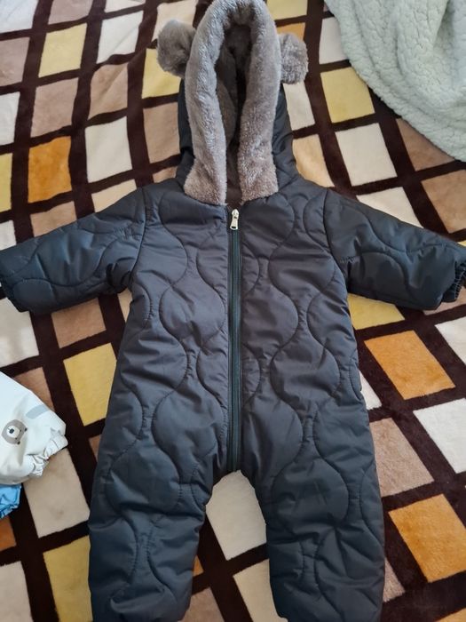 Combinezoane/geaca/bluza bebelusi 3-6 luni ( 68 cm)