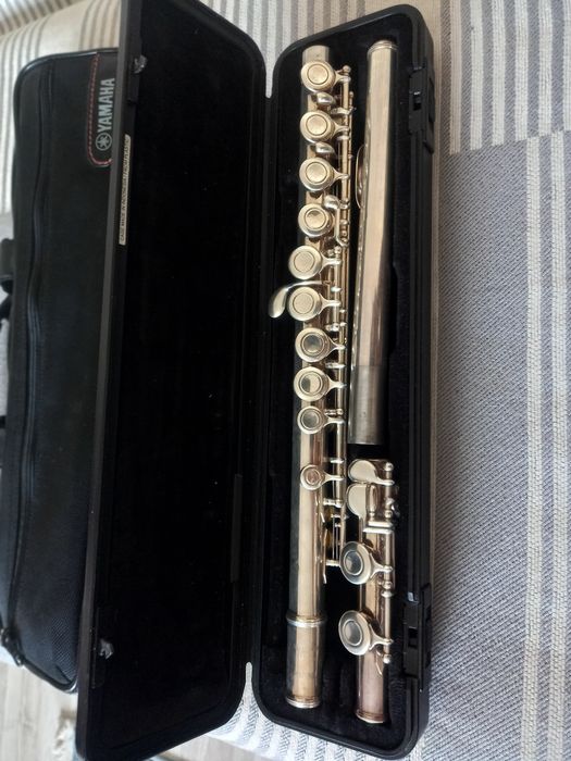 Флейта YAMAHA YFL- 221