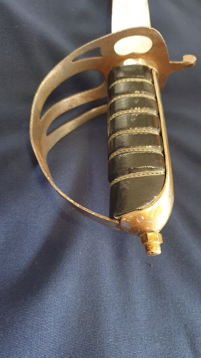 Индийска сабя с кожена дръжка и .Индийска сабя с  месингова дръжка