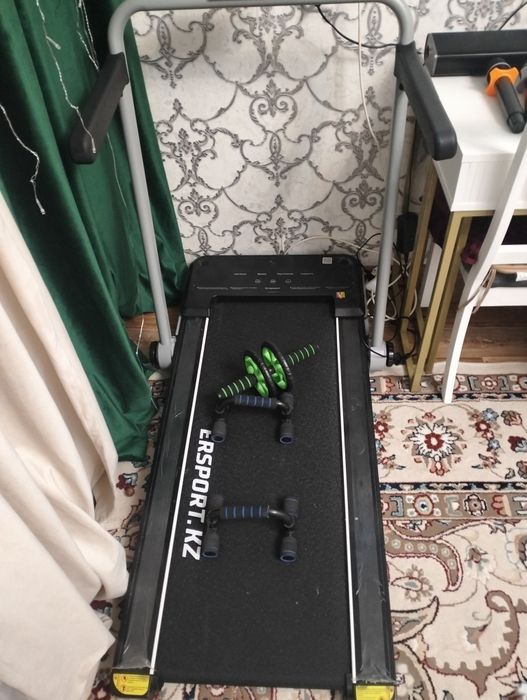 Продам беговую дорожку