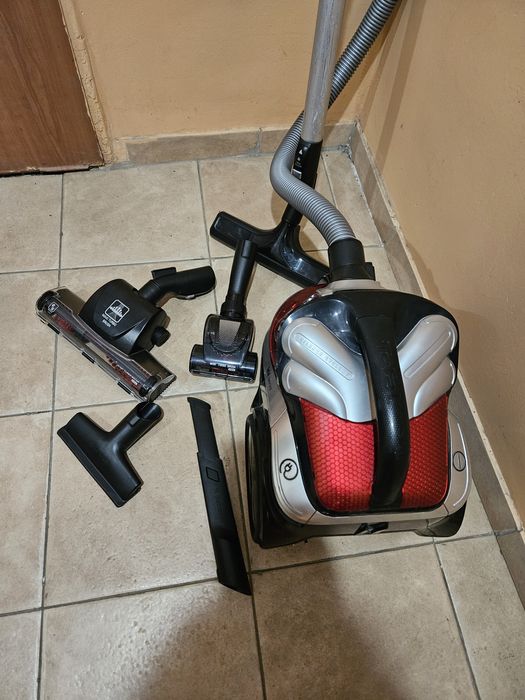 Пылесос Tefal со всеми насадками рабочий
