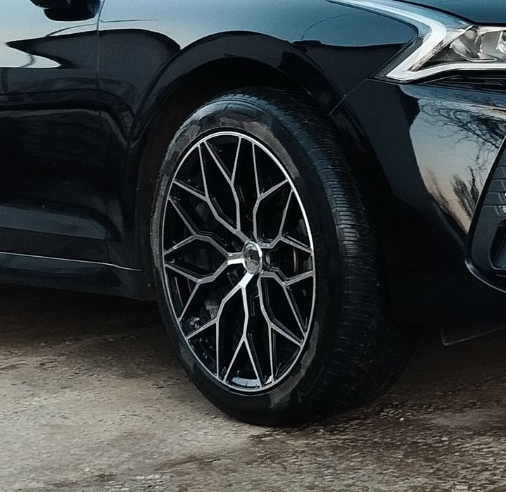 bmw diska balonlar sotiladi. Yaxshi holatda.