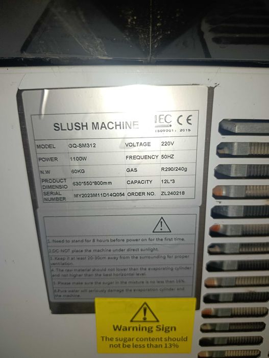 Продаётся аппарат для приготовления слаша (Slush Machine ) на 3 вкуса.