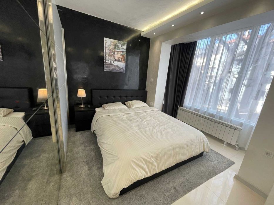 Дава се под наем Двустаен апартамент в София, Център - 70 кв.м за 1500 € - Снимка #10