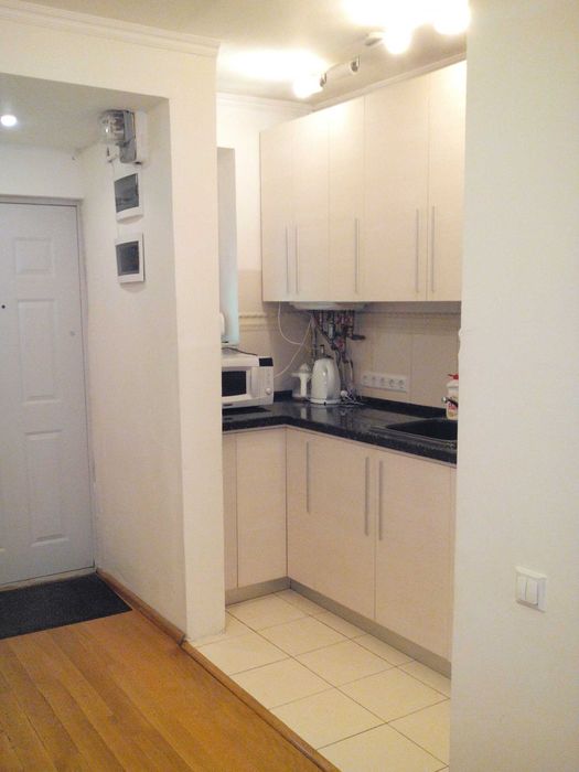 inchiriez garsoniera dubla cocheta  Ploiesti -gara de sud  350E