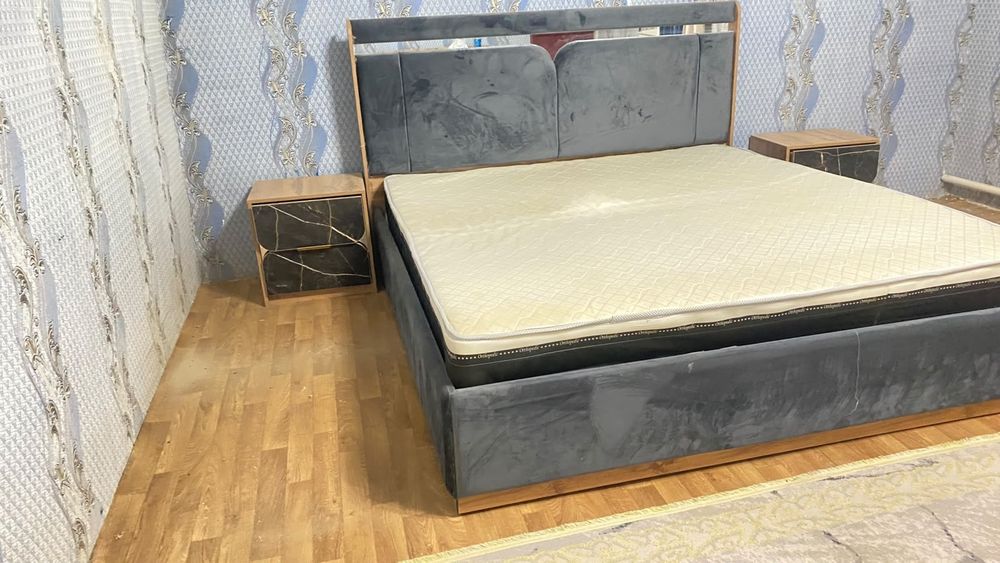 Спальный кровать