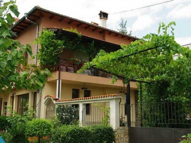 Продава се Къща в Пещера - 360 кв.м за 667 €/кв.м - Снимка #1