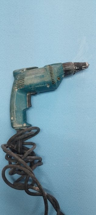 Makita винтоверт