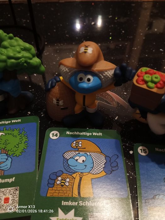 Продавам нови смърфове