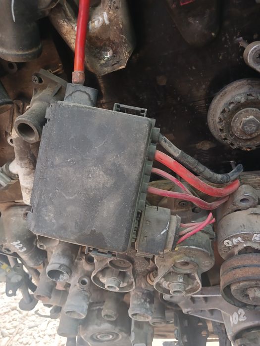 Блок предохранителей Фольксваген Гольф4