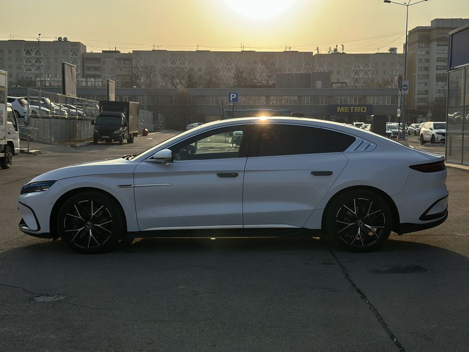 Диски от BYD HAN ev R19 с шинами