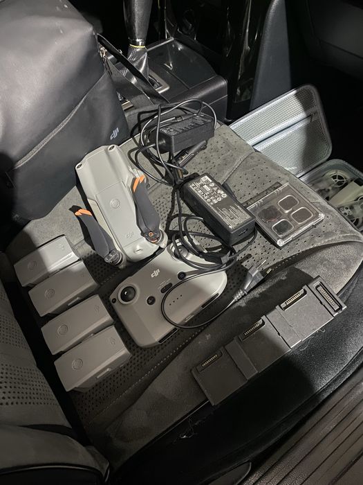 Продам дрон квадрокоптер dji air 2s