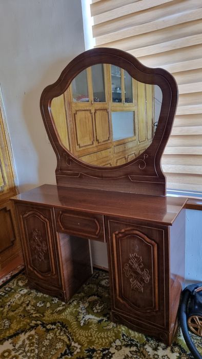 Yumshoq mebel komplekt