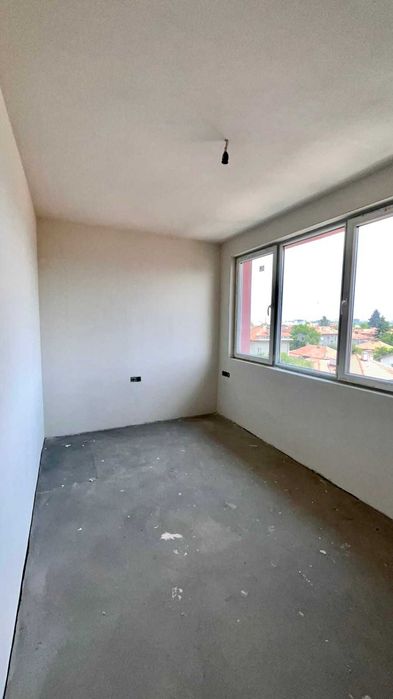 Продава се Тристаен апартамент в София, Център - 82 кв.м за 2135 €/кв.м - Снимка #1