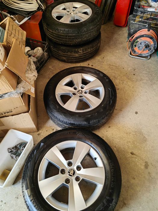 Jante OEM Skoda 16" + cauciucuri vara Continental