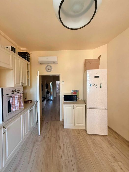 Proprietar inchiriez apartament 3 camere Traian 100mp