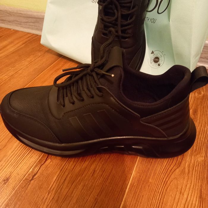 Мужская спортивная обувь