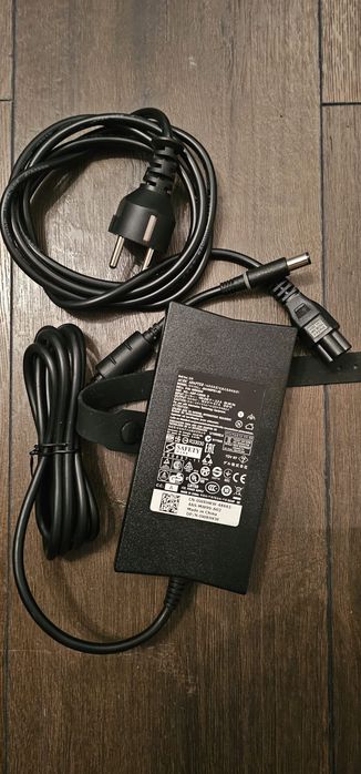 Încărcător original Dell 130W 19.5V 6.7A DA130PE1-00 WRHKW