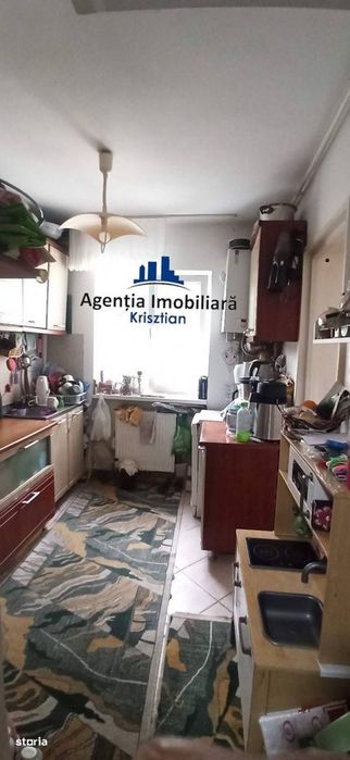 Apartament cu 3 camere de vânzare zona Micro 15