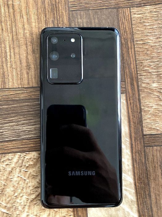 SAMSUNG S20 Ultra 5G.