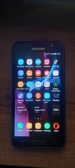 Продам Samsung j510, 2016