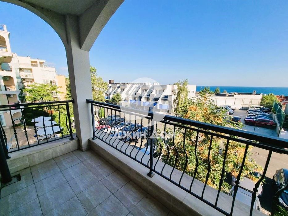 Продава се Тристаен апартамент в Свети Влас - 110 кв.м за 1200 €/кв.м - Снимка #12