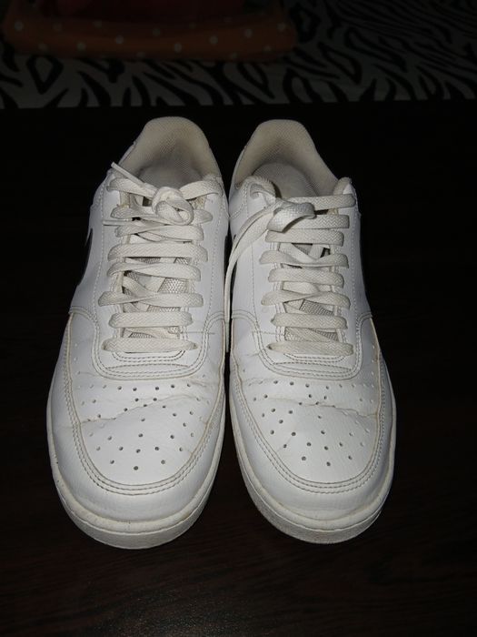 Adidasi Nike Court Vision