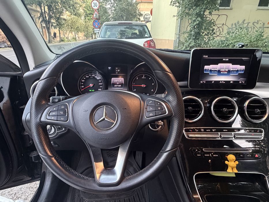GLC 220 d 4MATIC Off-Roader (pret cu TVA deductibil)