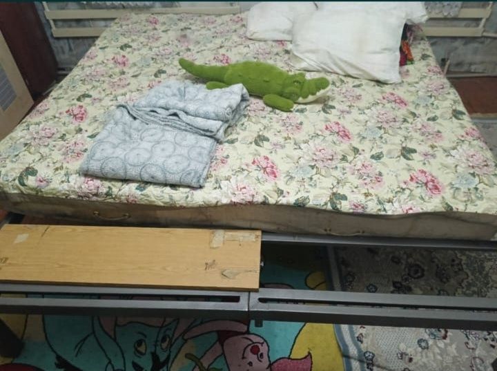 Продам кровать железную