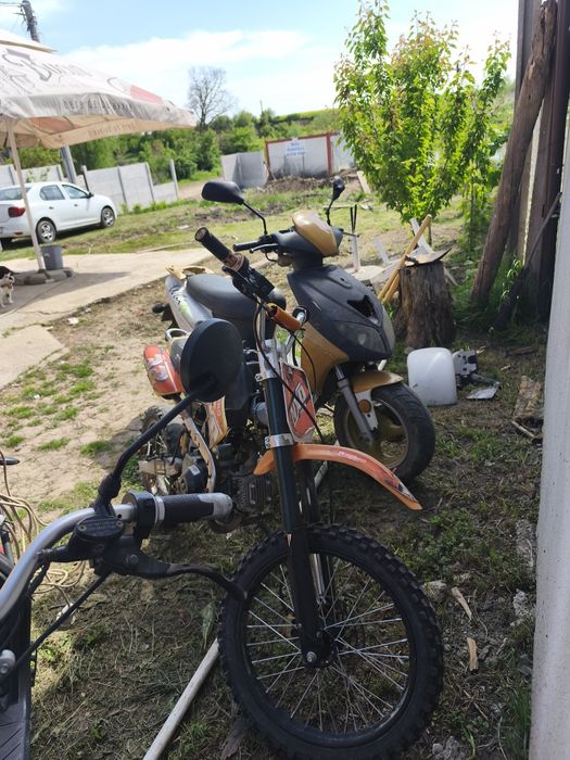 vând cross 125cc