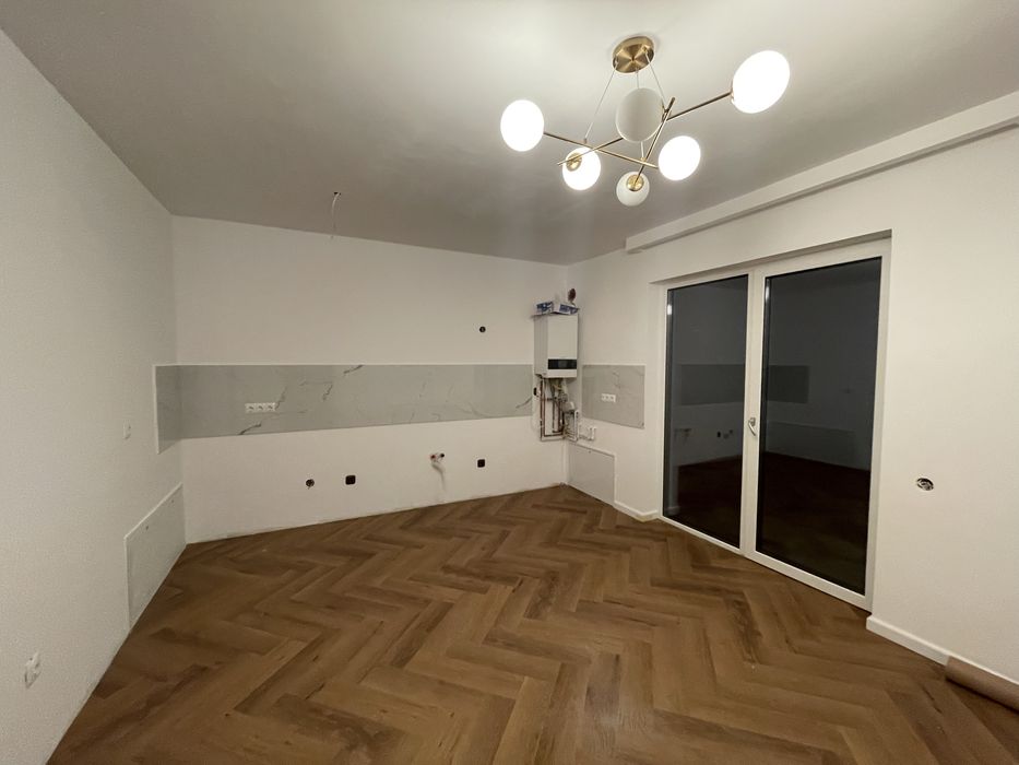 Amenajari Interioare , Glet , Lavabil, Parchet , Vopsea Decorativa