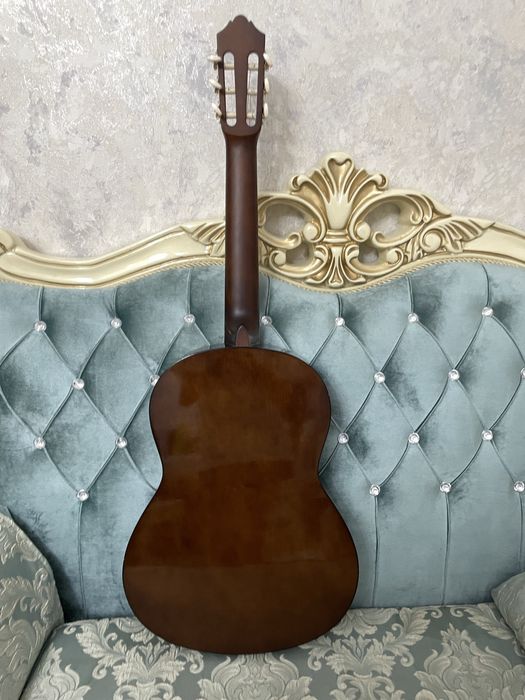 Гитара yamaha C40 в отличном состоянии