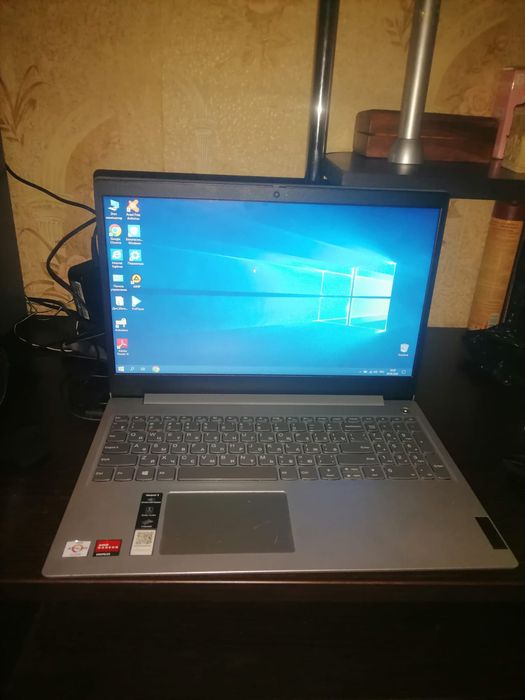 Продам ноутбук леново ideapad 3 15ada05