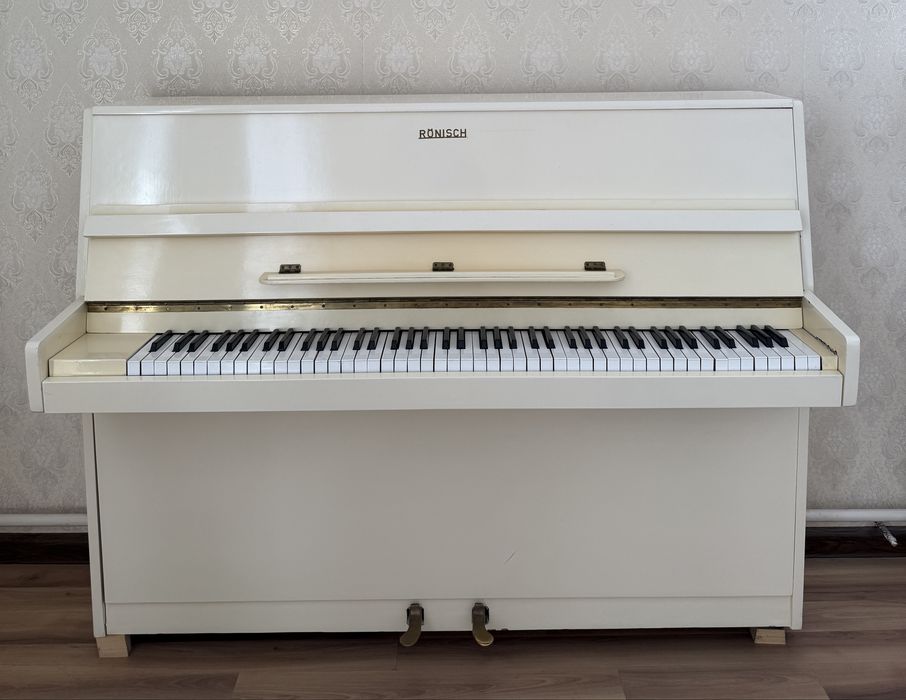 Немецкое пианино Ronisch