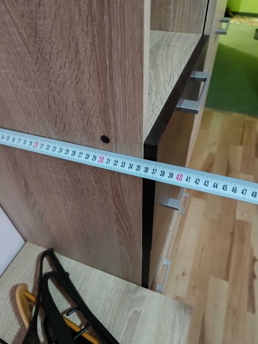 Секция с гардероб