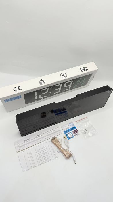 Электронная часы настенная  Bluetooth 39×11