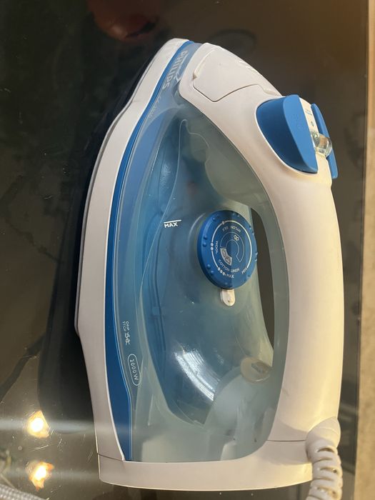 Парна Ютия Philips GC2810