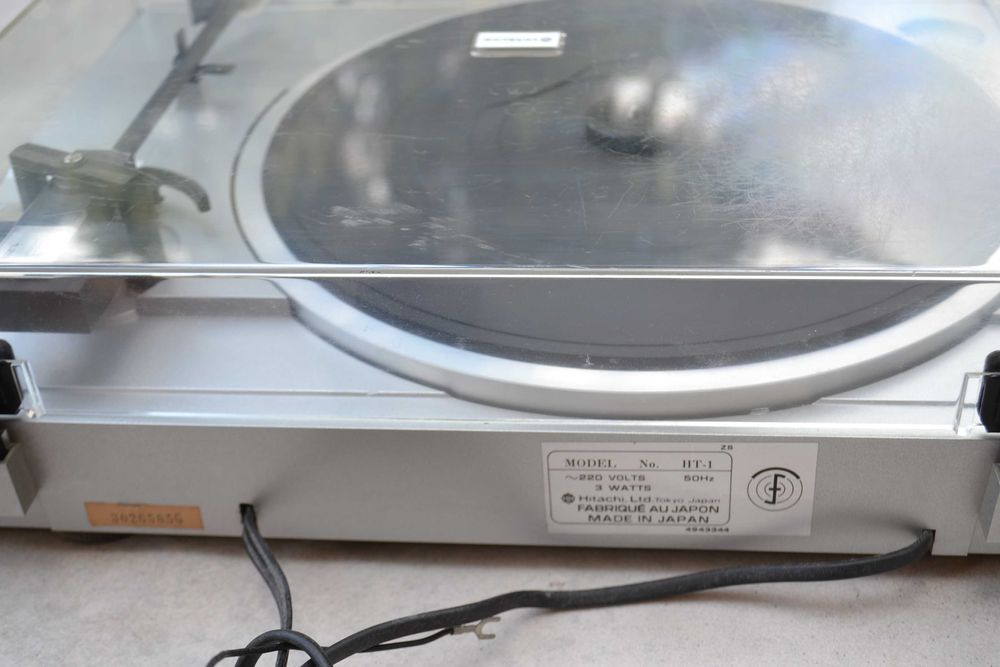 Pick up Hitachi HT 1