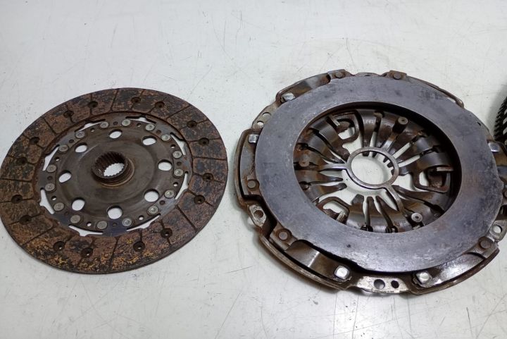 Kit ambreiaj cu volanta masa dubla A0002527205 Mercedes-Benz B-Class