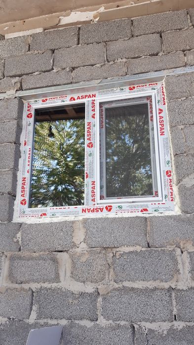 Окна двери витражи.