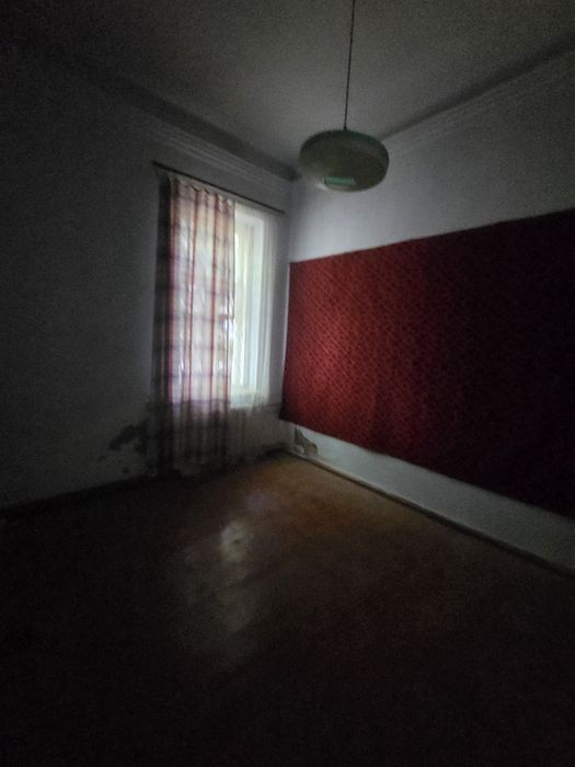 2xonalik 3xonalik kilingan kvartira 2qavatlik eski g'ishtlik domdan so