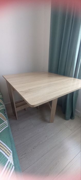 Стол - книжка              .