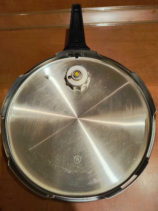 Тиган с капак и термовинтил