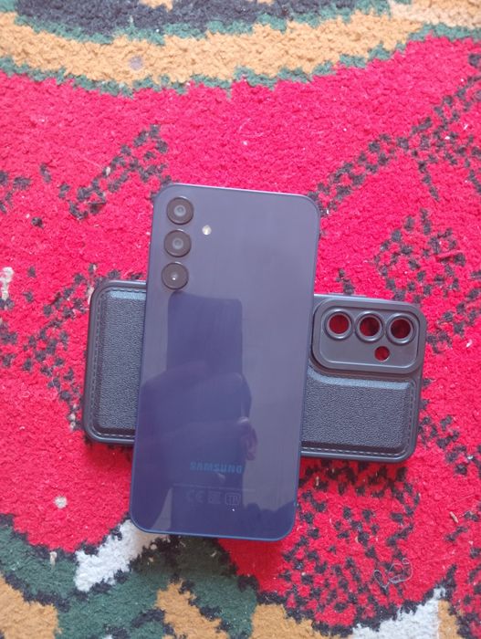 Samsung A15 idial 8 256