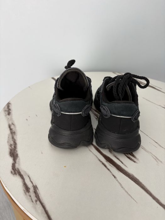 Кросовки adidas. 30 размер