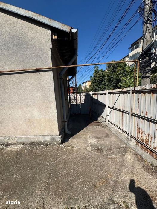 Spatiu comercial de inchiriat - ROVINE Strada Dezrobirii